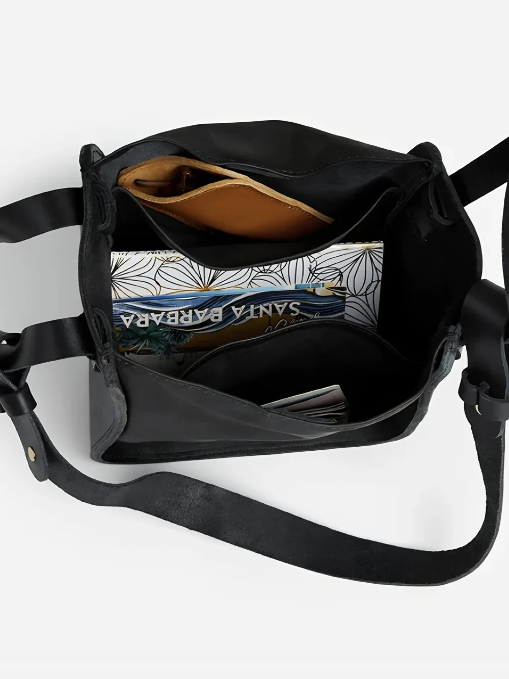 Parker Clay Abel Full-Grain Leather Compact Bucket Bag – Handcrafted in Ethiopia